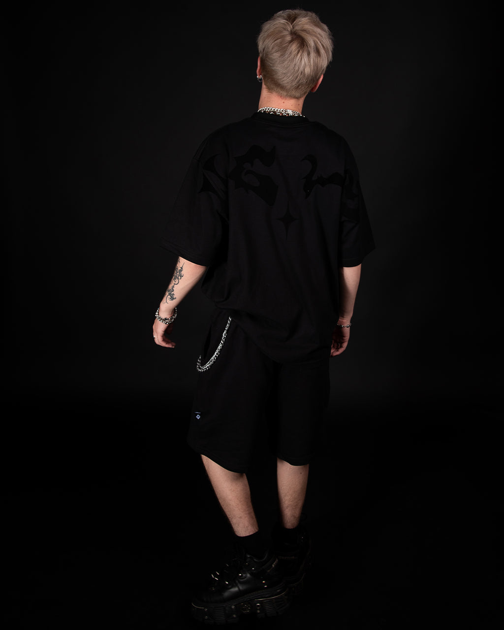 DARK TEE